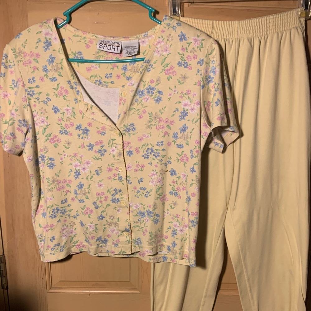 Jaclyn Smith yellow pajama set